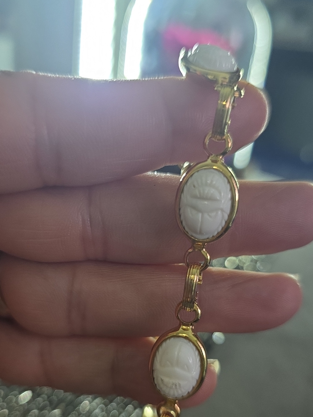 Vintage Gold and White Cameo Link Bracelet